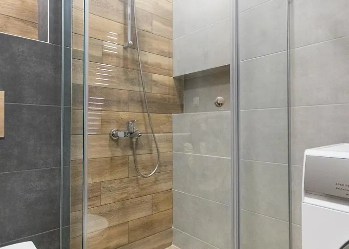 Azur Pearl By Rv * Saints Constantine and Helena